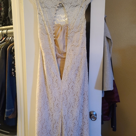 Encore Sheath Wedding Gown - Picture 6 of 13